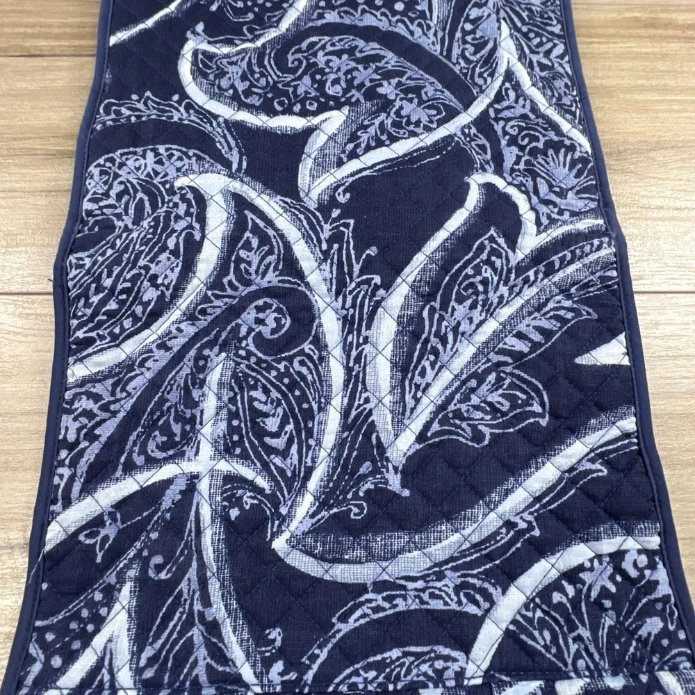 Vera Bradley Hanging Travel Organizer Navy Blue Paisley Quilted Toiletry Bag NWT